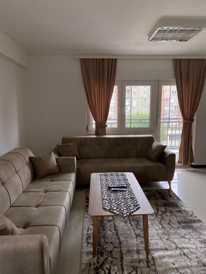 Capital Apartment Prishtina Priștina Exterior foto